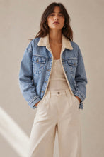Load image into Gallery viewer, Avery Denim Jacket Blue Wash