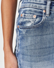Load image into Gallery viewer, Everlane Slim Leg Jeans