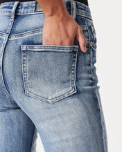 Load image into Gallery viewer, Everlane Slim Leg Jeans