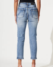 Load image into Gallery viewer, Everlane Slim Leg Jeans