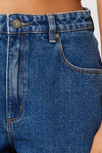 Load image into Gallery viewer, Abrand Venice Short - Bella Mid Blue