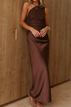 Load image into Gallery viewer, Melody Maxi Dress Chocolate