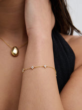 Load image into Gallery viewer, Dainty Clover Embellished 18K Gold Plated Bracelet