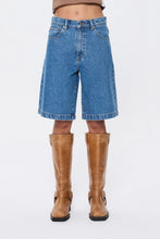 Load image into Gallery viewer, 95 Mid Bermuda Short Lulu Recycled | Abrand