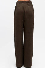 Load image into Gallery viewer, Crinkle Pants Chocolate | White Closet