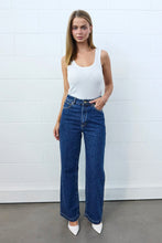 Load image into Gallery viewer, Abrand 94 High & Wide Petite Tara Jeans