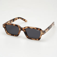 Load image into Gallery viewer, Roc Eyewear Bomb Tortoiseshell Smoke