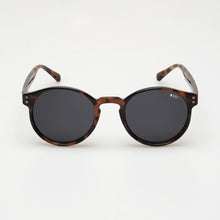 Load image into Gallery viewer, Roc Eyewear Fly Tortoiseshell Smoke