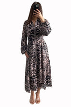 Load image into Gallery viewer, Saskia Midi Dress Black Brown Print