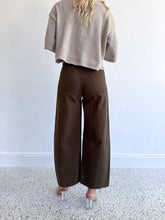 Load image into Gallery viewer, Telissa Barrel Pants Khaki