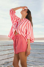 Load image into Gallery viewer, Fine Pin Stripe Cotton Shorts
