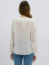 Load image into Gallery viewer, Claire Linen Blouse White | Worthier
