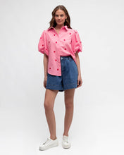 Load image into Gallery viewer, Amore Heart Cotton Shirt Pink
