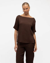 Load image into Gallery viewer, Jade Crinkle Tee Chocolate | White Closet
