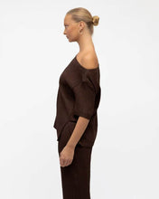 Load image into Gallery viewer, Jade Crinkle Tee Chocolate | White Closet
