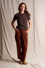 Load image into Gallery viewer, Tirion Knit Tee Chocolate
