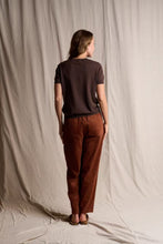 Load image into Gallery viewer, Tirion Knit Tee Chocolate
