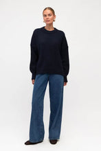 Load image into Gallery viewer, Tama Knit Jumper Navy | White Closet
