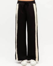 Load image into Gallery viewer, Jaysha Pants Black Cream Stripe | Ebby &amp; I
