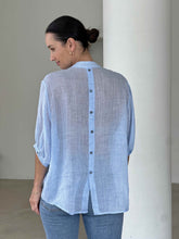 Load image into Gallery viewer, Worthier Carter Linen Shirt Ice Blue
