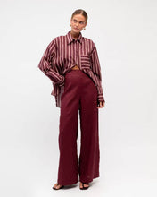 Load image into Gallery viewer, Leona Cotton Shirt Merlot
