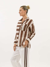 Load image into Gallery viewer, Worthier Faye Linen Shirt Chocolate Cream
