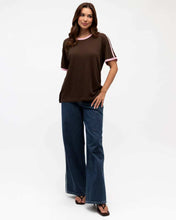 Load image into Gallery viewer, Effy Contrast Tee Choc Pink Paper Heart
