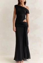 Load image into Gallery viewer, Neriah Maxi Dress Black
