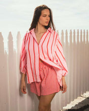 Load image into Gallery viewer, Fine Pin Stripe Cotton Shorts
