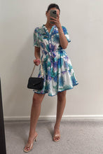 Load image into Gallery viewer, Jovanni Mini Dress Blue Floral
