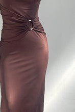 Load image into Gallery viewer, Rylee Maxi Dress Chocolate
