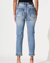 Load image into Gallery viewer, Everlane Straight Leg Jeans
