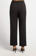 Load image into Gallery viewer, Naeve Tapered Pants Black
