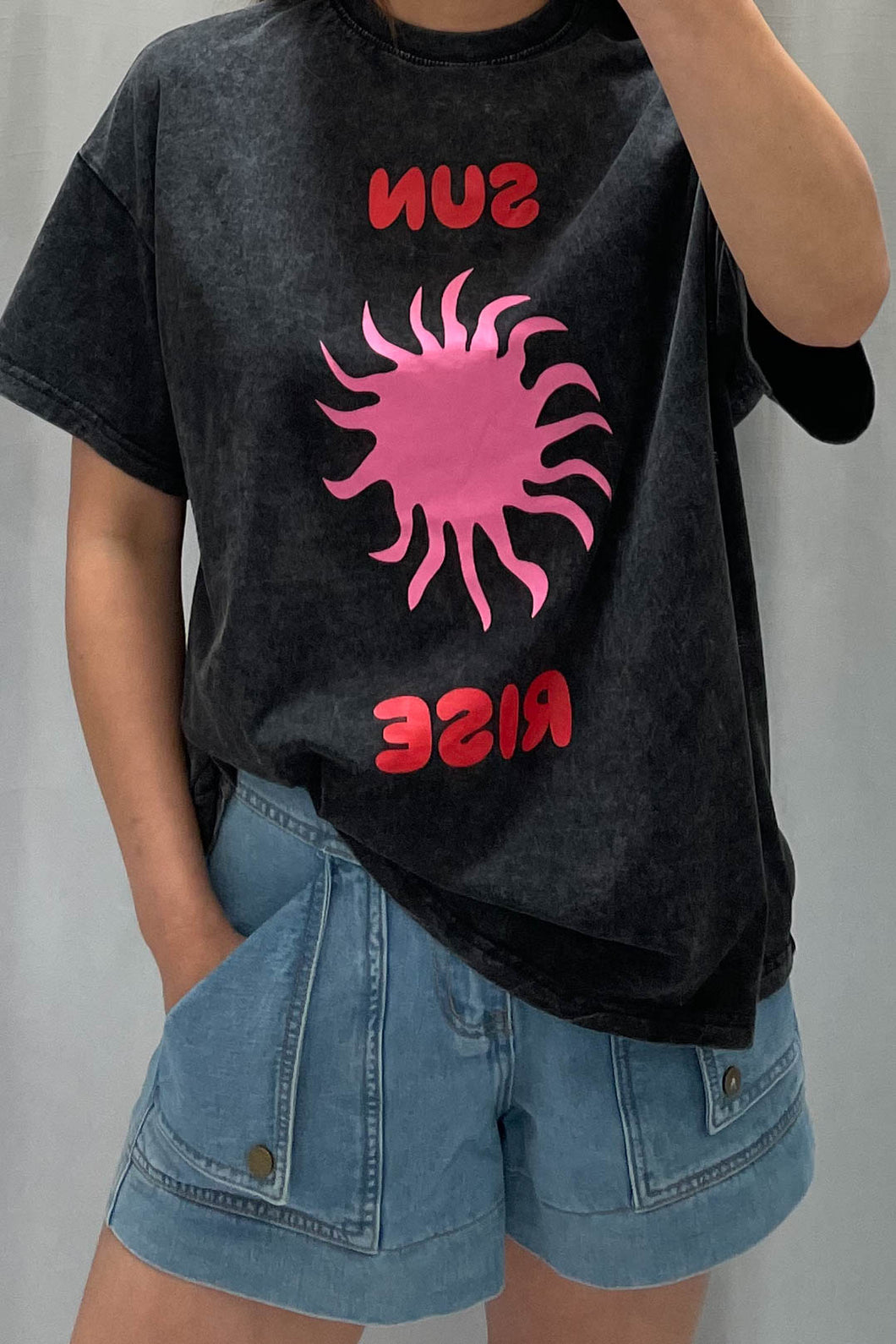 Sun Rise Black Acid Wash Cotton Tee