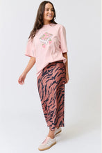 Load image into Gallery viewer, Jeana Tee - Powder Pink
