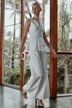 Load image into Gallery viewer, Mercer Linen Top White
