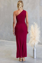 Load image into Gallery viewer, Julita One Shoulder Maxi Dress Wine
