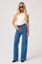 Load image into Gallery viewer, Abrand 94 High &amp; Wide Petite Eva Oganic
