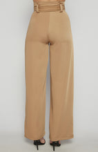 Load image into Gallery viewer, Giovanni Wide Leg Pants Camel
