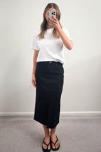 Load image into Gallery viewer, Marni Black Denim Midi Skirt Wakee
