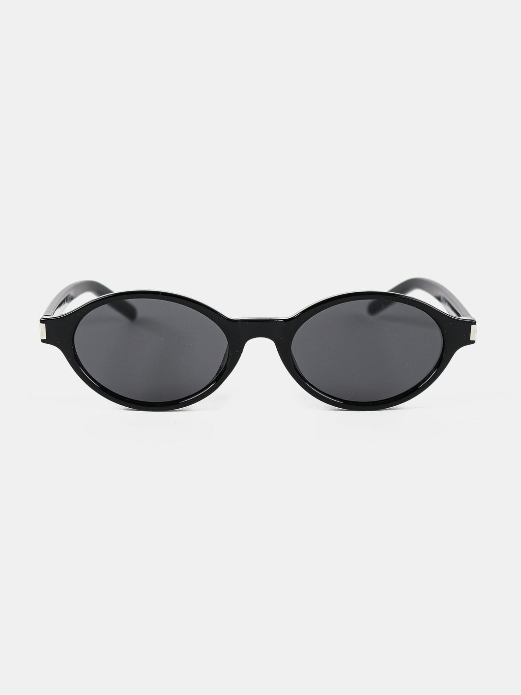 Lexi Oval Sunglasses in Black