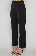 Load image into Gallery viewer, Front Seam Detail Pants Black
