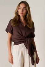 Load image into Gallery viewer, Como Linen Tie Top Chocolate
