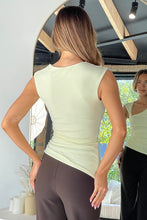 Load image into Gallery viewer, Luna Ruched Top Butter
