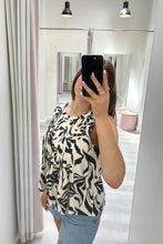 Load image into Gallery viewer, Greta Pleated Top Black Print

