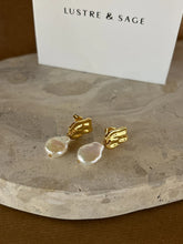 Load image into Gallery viewer, Messina Pearl 18K Gold Plated Earrings
