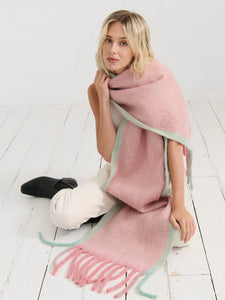 Lany Checkered Fluffy Scarf  in Pink