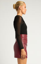 Load image into Gallery viewer, Maxx Mesh Top Black
