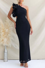 Load image into Gallery viewer, Meriden Maxi Dress Black
