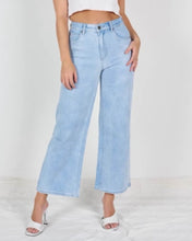 Load image into Gallery viewer, Porter Wide Leg Jeans Wash Denim
